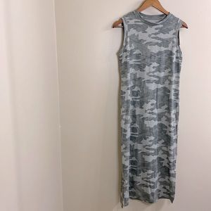 + Universal Thread Green Camo Midi Length Sleeveless T-shirt Dress Split NWT